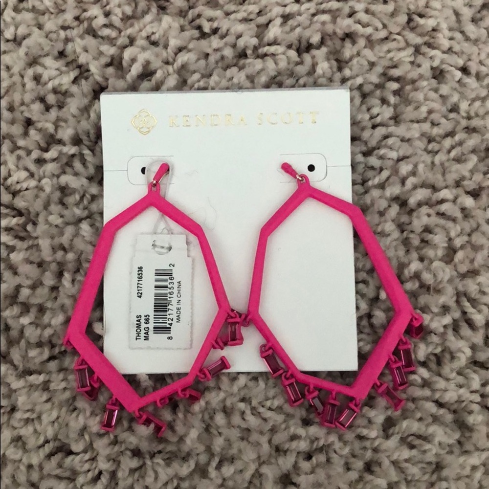 Kendra Scott earring